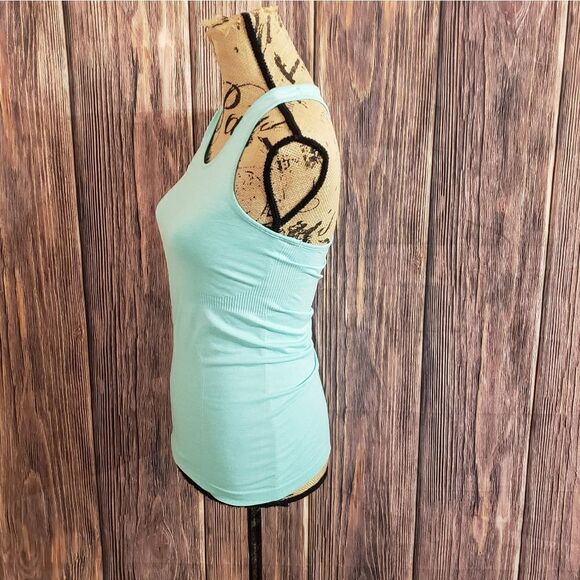 Zyia Active Tank - Picture 3 of 12